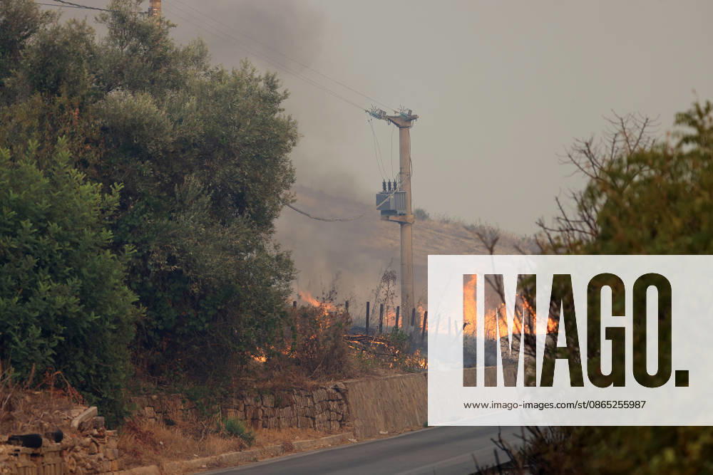 Wildfires on Italy s Sicily island threaten residential areas PALERMO, ITALY - AUGUST 29: Wildfires broke out at several locations threatened residential areas in some parts on Italy s southern island of Sicily, on August 29, 2026. Near the city of Palermo, a fire that started yesterday afternoon in the maquis shrubland stretching between the town of Ciminna and Ventimiglia di Sicilia affected a wide area. Firefighting teams responded to bring the fire under control, working from the ground with water tankers and from the air with firefighting planes and helicopters. One person injured in the fire was transported to hospital by air ambulance helicopter, while many others were forced to leave their homes along with their animals due to the f