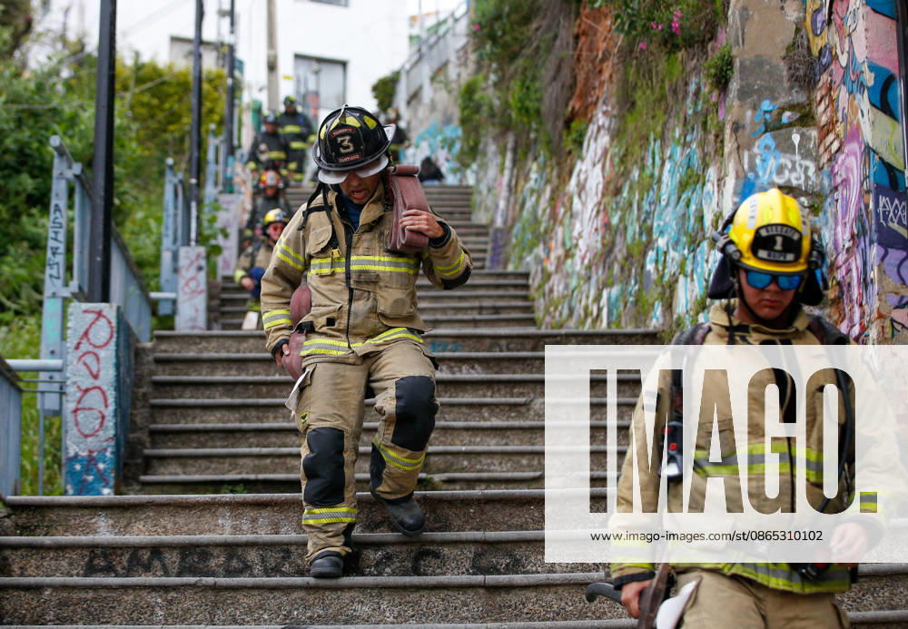 Valparaíso, August 30, 2026—A new edition of the Valparaíso Cerro Arriba firefighting event took place among the hills and stairways of Valparaíso, featuring nearly 2,600 firefighters from all over Chile and other countries. Manuel Lema Aton, Chile, Valparaiso, Chile. Aton 1185153