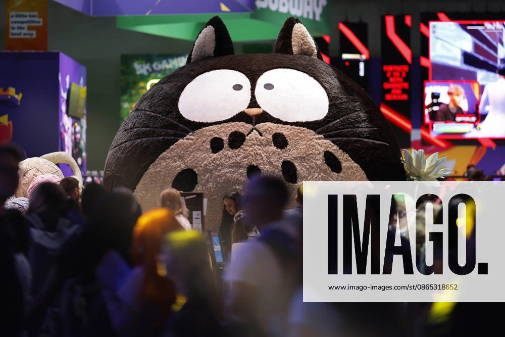 A giant stuffed animal on display at Gamescom 26, the world s largest video game trade show, at Koelnmesse. Featured image, stock photo. Cologne, August 30, 2026. North Rhine-Westphalia, Germany