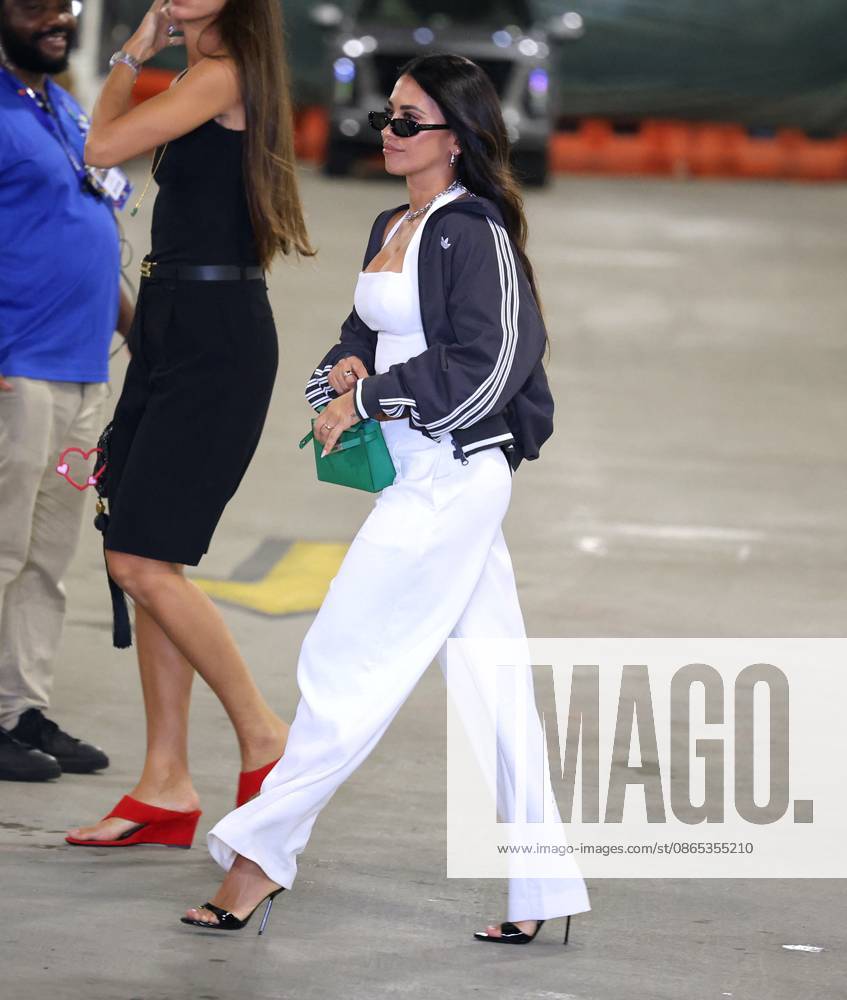 Antonela Roccuzzo At US Open - NYC Lionel Messi s wife Antonela Roccuzzo arrives at the opening night of the US Open in New York, NY on August 30, 2026. Photo by Charles Guerin ABACAPRESS.COM New York City NY United States