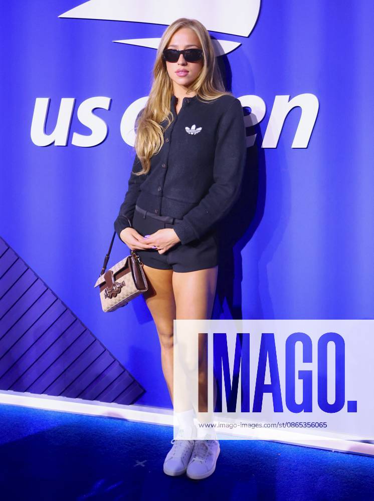Tate McRae At US Open - NYC Tate McRae arrives at the opening night of the US Open in New York, NY on August 30, 2026. Photo by Charles Guerin ABACAPRESS.COM New York City NY United States