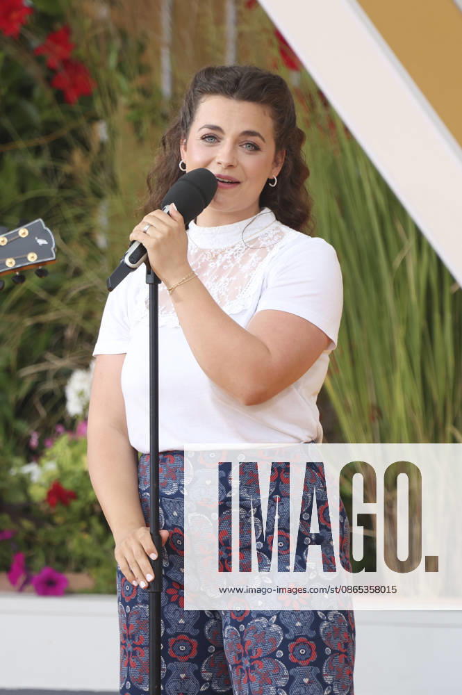 Ronja Forcher on the ARD TV show Immer wieder sonntags at Europa-Park Rust, August 30, 2026 Foto:xAgenturxWehnertx xGränzdörferx xFuturexImagex sonntags3008_6822