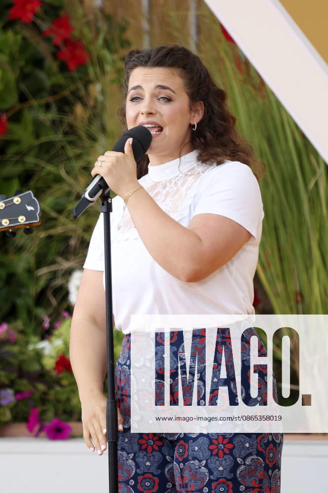 Ronja Forcher on the ARD TV show Immer wieder sonntags at Europa-Park Rust, August 30, 2026 Foto:xAgenturxWehnertx xGränzdörferx xFuturexImagex sonntags3008_6823