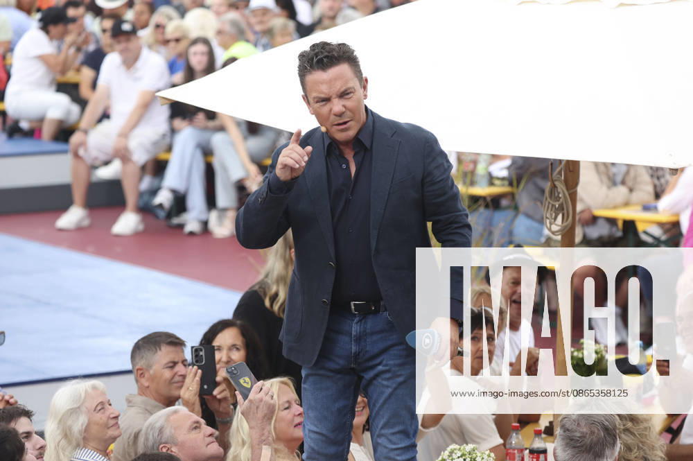 Stefan Mross on the ARD TV show Immer wieder sonntags at Europa-Park Rust, August 30, 2026 Foto:xAgenturxWehnertx xGränzdörferx xFuturexImagex sonntags3008_6886