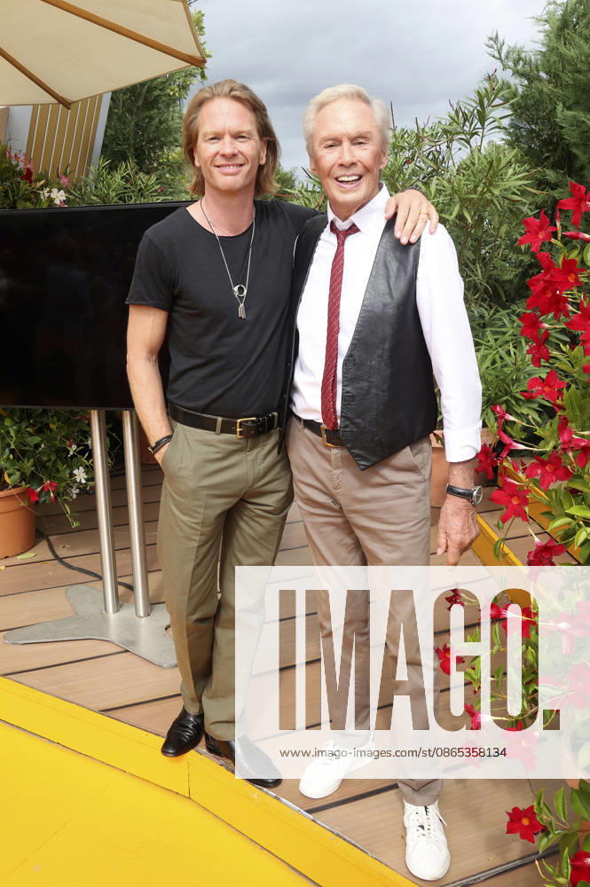 Mike Kraus with his father, Peter Kraus, on the ARD TV show *Immer wieder sonntags* at Europa-Park Rust, August 30, 2026 Foto:xAgenturxWehnertx xGränzdörferx xFuturexImagex sonntags3008_6893