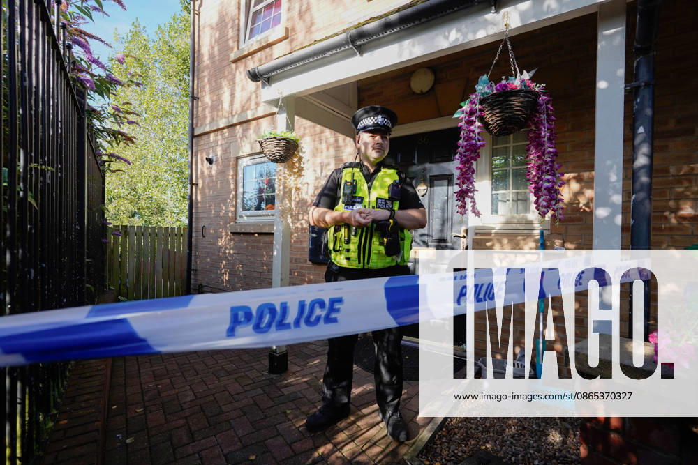 Sheffield, UK. A scene remains at a property on Holywell Heights in Sheffield, South Yorkshire, where a newborn baby was found dead. Seven people have been arrested on suspicion of murder Sheffield UK - ZUMAl94_ 20260831_zaf_l94_001