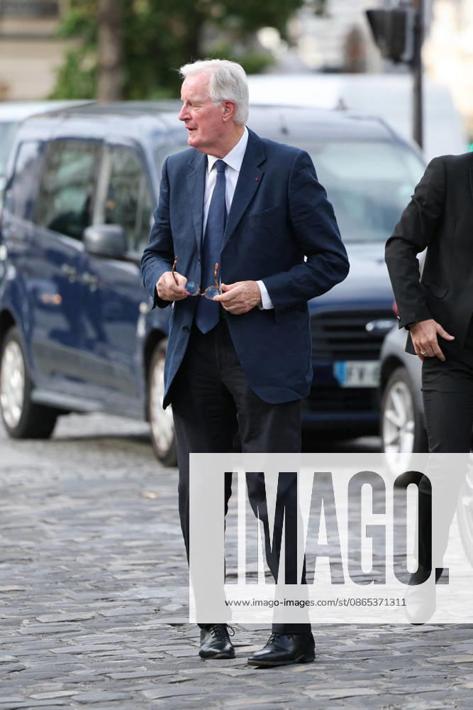 Nicolas Altmayer Funeral - Paris Michel Barnier during the funeral of French film producer Nicolas Altmayer at Saint Germain des Pres church in Paris, France on August 31, 2026. He was the co-founder of Mandarin Compagnie, and died in a car accident with his partner, Dior executive Mathilde Favier on August 17, aged 61 and 57, respectively. Photo by Raphael Lafargue ABACAPRESS.COM Paris France