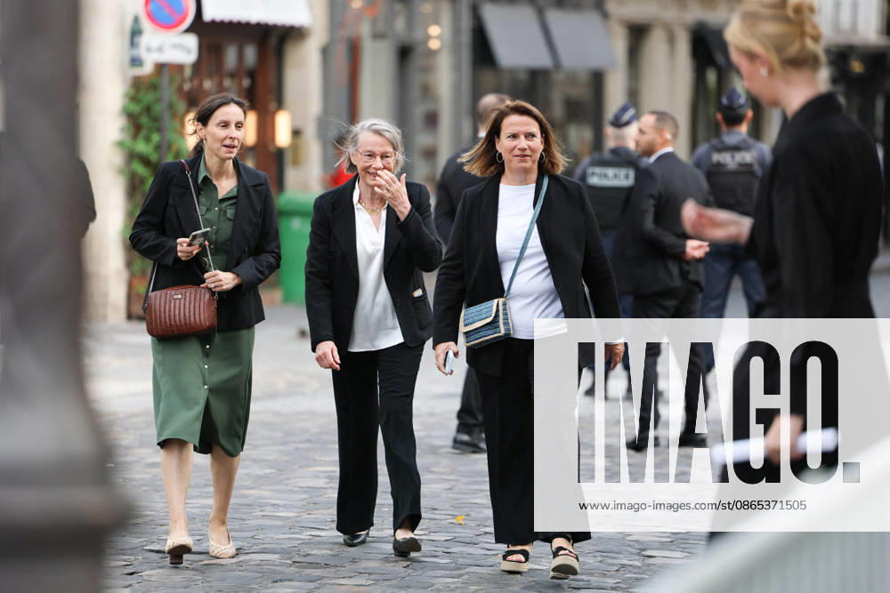 Nicolas Altmayer Funeral - Paris Guests and relatives during the funeral of French film producer Nicolas Altmayer at Saint Germain des Pres church in Paris, France on August 31, 2026. He was the co-founder of Mandarin Compagnie, and died in a car accident with his partner, Dior executive Mathilde Favier on August 17, aged 61 and 57, respectively. Photo by Raphael Lafargue ABACAPRESS.COM Paris France