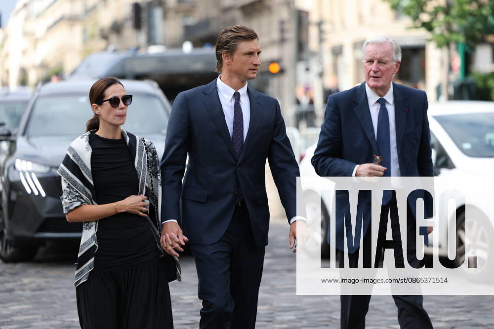 Nicolas Altmayer Funeral - Paris Michel Barnier, with his son Nicolas Barnier and his wife Isabelle Altmayer-Barnierduring the funeral of French film producer Nicolas Altmayer at Saint Germain des Pres church in Paris, France on August 31, 2026. He was the co-founder of Mandarin Compagnie, and died in a car accident with his partner, Dior executive Mathilde Favier on August 17, aged 61 and 57, respectively. Photo by Raphael Lafargue ABACAPRESS.COM Paris France