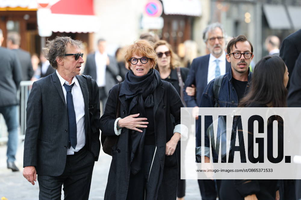 Nicolas Altmayer Funeral - Paris Ariane Toscan du Plantier during the funeral of French film producer Nicolas Altmayer at Saint Germain des Pres church in Paris, France on August 31, 2026. He was the co-founder of Mandarin Compagnie, and died in a car accident with his partner, Dior executive Mathilde Favier on August 17, aged 61 and 57, respectively. Photo by Raphael Lafargue ABACAPRESS.COM Paris France