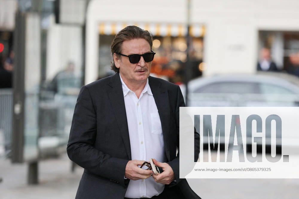 Nicolas Altmayer Funeral - Paris Benoit Magimel during the funeral of French film producer Nicolas Altmayer at Saint Germain des Pres church in Paris, France on August 31, 2026. He was the co-founder of Mandarin Compagnie, and died in a car accident with his partner, Dior executive Mathilde Favier on August 17, aged 61 and 57, respectively. Photo by Raphael Lafargue ABACAPRESS.COM Paris France