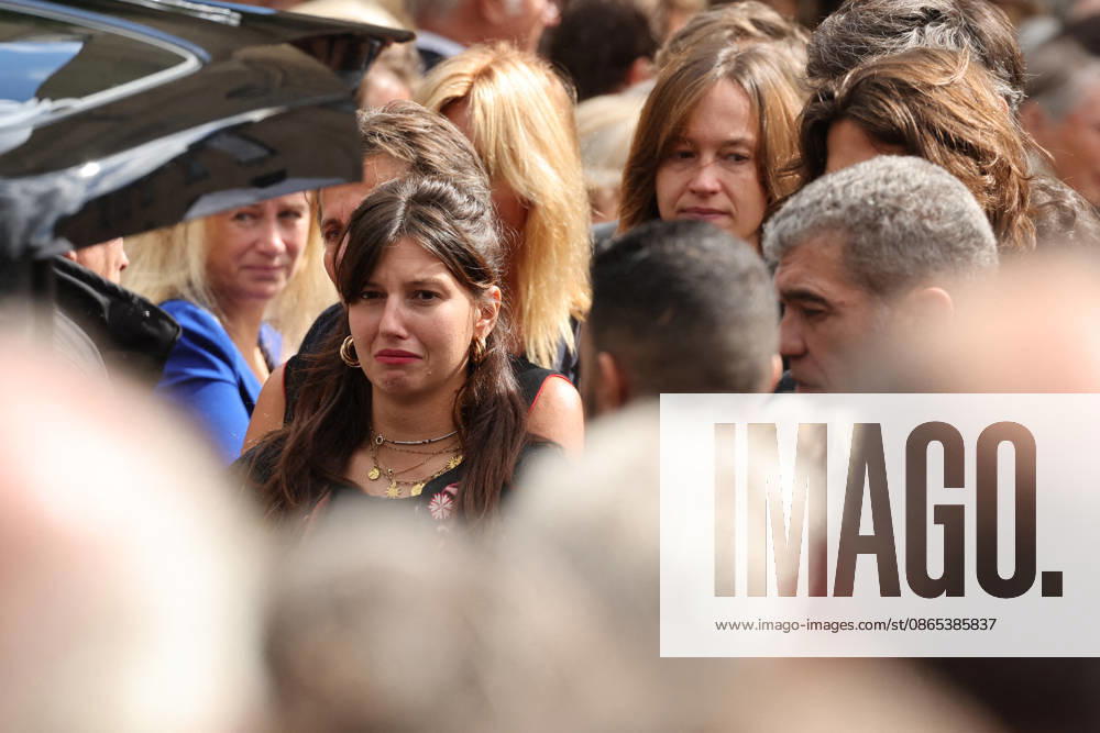 Roxane Altmayer Leaving Nicolas Altmayer’s funeral at the Church of Saint-Germain-des-Prés in Paris on August 31, 2026 Dominique Jacovides Cyril Moreau Bestimage Leaving Nicolas Altmayer’s funeral at the Church of Saint-Germain-des-Prés in Paris on August 31, 2026 Paris, France