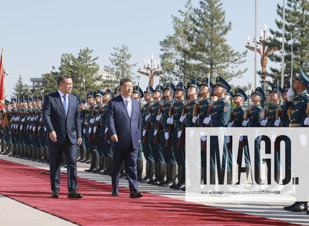 (260831) -- BISHKEK, Aug. 31, 2026 -- Chinese President Xi Jinping, accompanied by Kyrgyz President Sadyr Japarov, inspects the guard of honor during a welcome ceremony in Bishkek, Kyrgyzstan, Aug. 31, 2026. Xi held talks with Japarov here on Monday. ) KYRGYZSTAN-BISHKEK-XI JINPING-KYRGYZ PRESIDENT-TALKS WangxYe