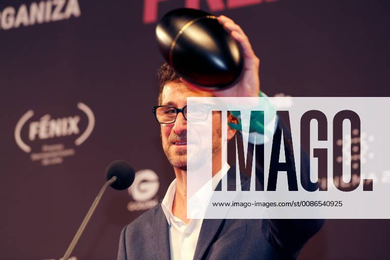 Argentine sound editor Guido Beremblum with the Fenix Award, in Mexico City, Mexico, 7 November 2018. Colombian film PAjaros de verano and Argentine Film Zama , which started as favorites of the Fenix Awards of Ibero-American films, did not disappoint and became the films with the highest number of awards in the fifth edition of the event. Fenix Awards of Ibero-American films !ACHTUNG: NUR REDAKTIONELLE NUTZUNG!
