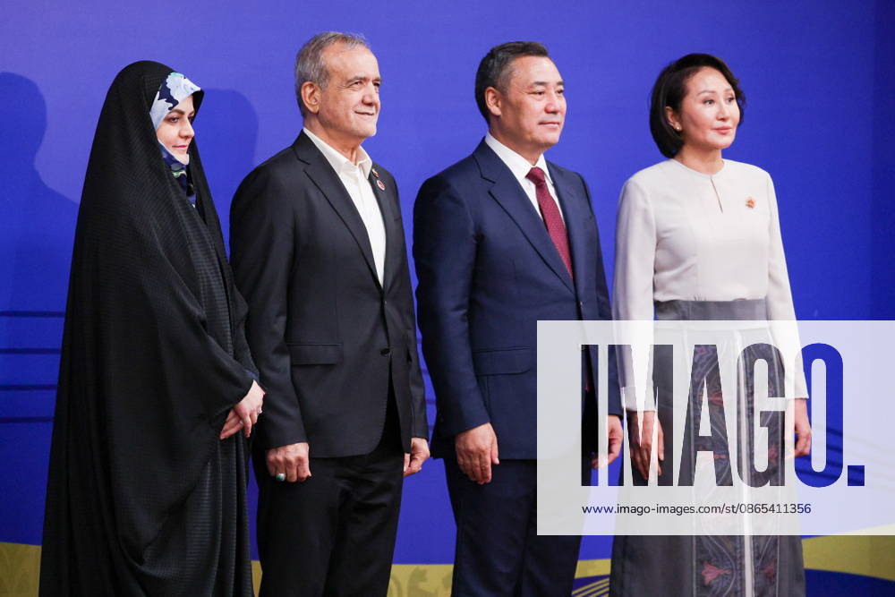 KYRGYZSTAN, BISHKEK - AUGUST 31, 2026: Zahra Pezeshkian, her father Masoud Pezeshkian, President of Iran, Sadyr Japarov, President of Kyrgyzstan, and his wife Aigul (L-R) pose during a ceremony to open the 2026 World Nomad Games at Bishkek Arena. Vyacheslav Prokofyev Russian Presidential Press and Information Office TASS 96909998