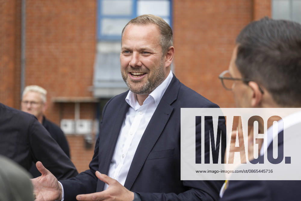 Mayoral Candidate Robert Alferink (SPD) in Osnabrück: Invitation to Tour a Residential Complex Operated by the Osnabrück Student Services Organization, August 31, 2026; SPD Osnabrück Election Campaign