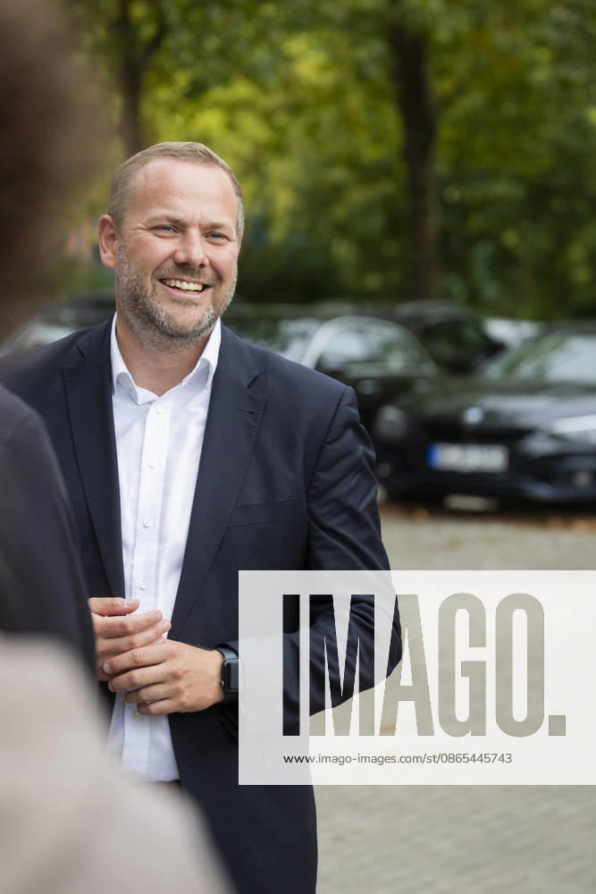 Mayoral Candidate Robert Alferink in Osnabrück: Invitation to Tour a Residential Complex Operated by the Osnabrück Student Services Organization, August 31, 2026; SPD Osnabrück Election Campaign