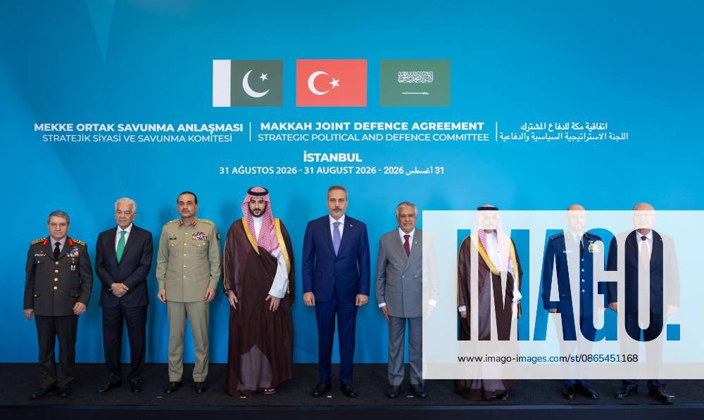 (260901) -- ISTANBUL, Sept. 1, 2026 -- Top diplomats and defense chiefs from T¨¹rkiye, Saudi Arabia and Pakistan pose for a group photo during their meeting in Istanbul, T¨¹rkiye, on Aug. 31, 2026. Top diplomats and defense chiefs from T¨¹rkiye, Saudi Arabia and Pakistan met in Istanbul on Monday for the inaugural meeting of their joint defense committee, established under the recently signed Makkah Joint Defense Agreement. ( Handout via Xinhua) T?RKIYE-ISTANBUL-SAUDI ARABIA-PAKISTAN-JOINT DEFENSE COMMITTEE-MEETING MinistryxofxForeignxAffairsxofxthexRepublicxofxT¨¹rkiye
