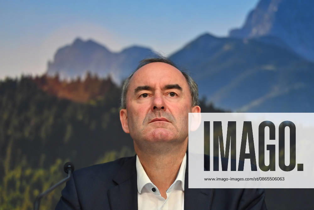 Hubert AIWANGER, Independent Voters, Bavarian Minister of Economic Affairs; single image, cropped close-up, portrait; press conference of the Bavarian State Government following a cabinet meeting on September 1, 2026, at the Prinz Carl Palais in Munich
