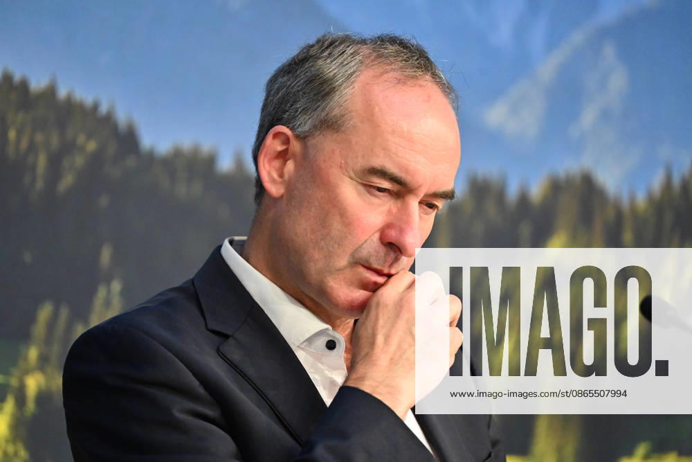 Hubert AIWANGER, Independent Voters; Bavarian Minister of Economic Affairs; gesturing skeptically; single frame; cropped single shot; portrait,Portrait: Press conference of the Bavarian State Government following the cabinet meeting on September 1, 2026, at the Prinz Carl Palais in Munich