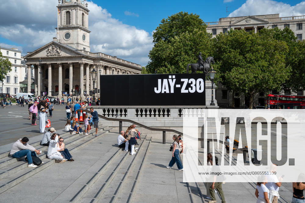 JAY-Z30 Pop Up Art Installation London, UK - 01 Sep 2026 People seen on stairs near the JAY-Z30 installation, in Trafalgar Square. An immersive Jay-Z30 installation will be displayed in Trafalgar Square, London, from September 1 to 5, celebrating the rapper’s upcoming Jay-Z 30 tour and two concerts at Tottenham Hotspur Stadium from September 4 to 5. Marking 30 years since his debut album, Reasonable Doubt, and 25 years since The Blueprint, visitors walked through and past the art installation, which featured vintage televisions screening music videos, performances and period programming, while others waited in line to purchase merchandise. London United Kingdom