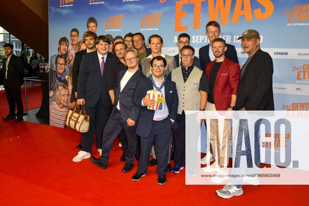 ABB DAS GEWISSE ETWAS Jasmin Schwiers, Florian Lukas, Max von der Groeben, Antonia Riet, Frangiskos Kakoulakis, and Marc Rothemund were guests on the red carpet at the NRW Kino film premiere of *Das gewisse Etwas* at the Cinedom movie theater on September 1, 2026, in Cologne, North Rhine-Westphalia, Germany