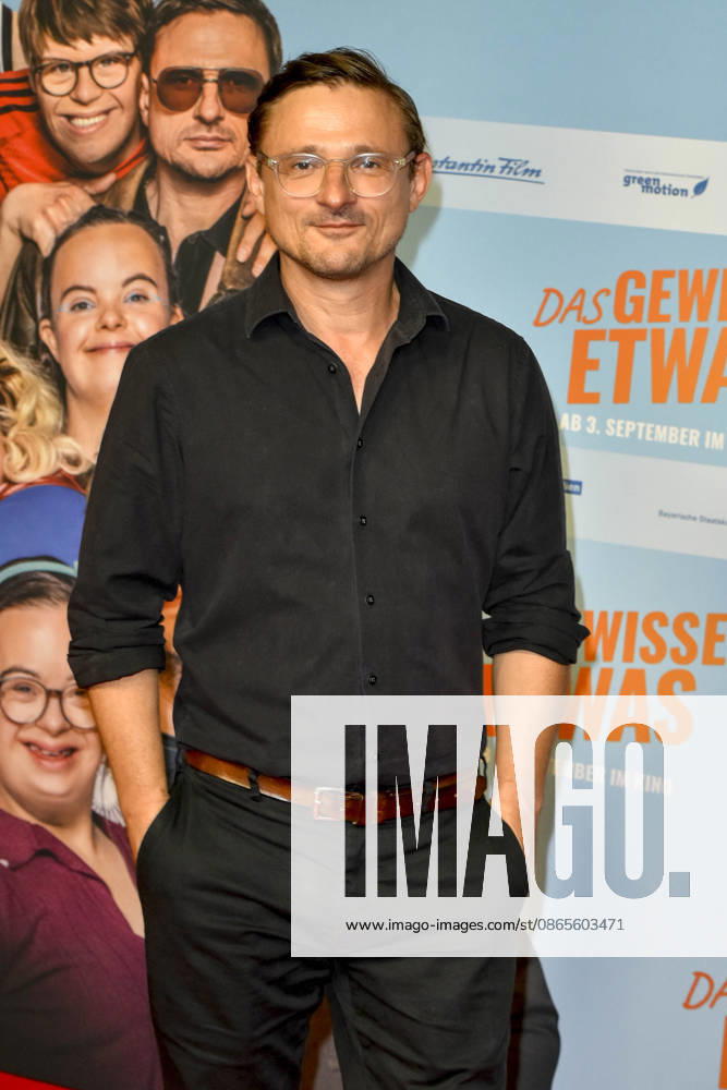 ABB GEWISSEETWAS Florian Lukas appears on the red carpet at the NRW Kino film premiere of *Das gewisse Etwas* at the Cinedom theater on September 1, 2026, in Cologne, North Rhine-Westphalia, Germany