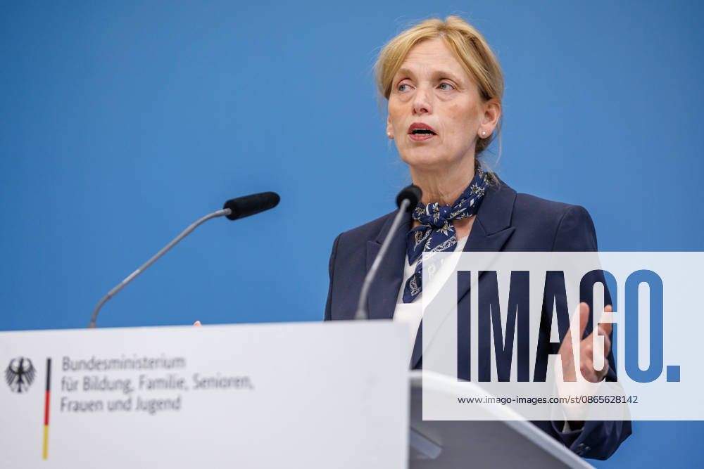 Statement by Federal Minister for Family Affairs Karin Prien (CDU), during a statement on the Equal Opportunities and Quality Development Act (SCQEG) on September 2, 2026, at the Federal Ministry of Education, Family, Seniors, Women, and Youth in Berlin, Berlin, Berlin, Germany; Federal Ministry of Education, Family, Seniors, Women, and Youth