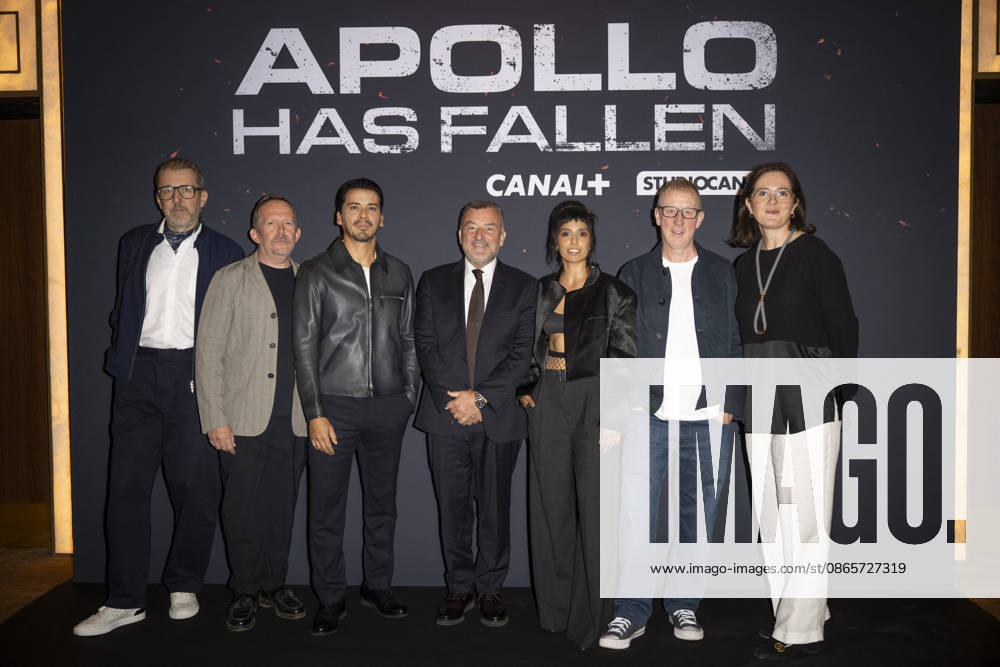 Apollo Has Fallen Premiere - Paris Tewfik Jallab and Ritu Arya with GÉRALD-BRICE VIRET General Director of Canal plus Canal + during the photocell of the « Apollo Has Fallen» Paris Premiere at Le Grand Rex on September 2, 2026 in Paris, France. Photo by Eliot Blondet ABACAPRESS.COM Paris France France
