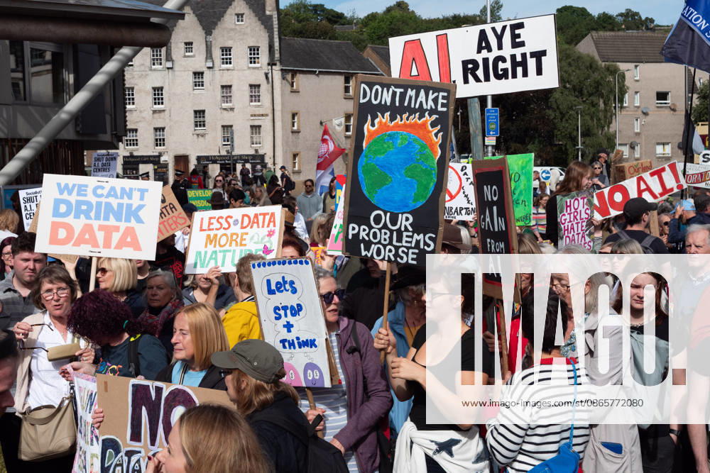 Campaign group Action To Protect Rural Scotland, along with representatives from fourteen local campaign groups opposed to proposed AI data centres, held a protest outside the Scottish Parliament in Edinburgh. Campaigners are calling for an immediate moratorium on hyperscale data centres, arguing that they could place unprecedented demands on Scotlands electricity infrastructure and have environmental consequences for nearby communities. Edinburgh UK - ZUMAs357 20260903_zip_s357_035