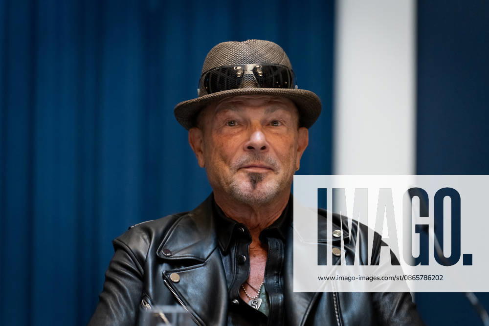 20th Anniversary of the Pyronale, Press Conference in Berlin, 20th Anniversary of the Pyronale, Press Conference, Atrium of the Hotel Luc, Rudolf Schenker, Berlin, Germany