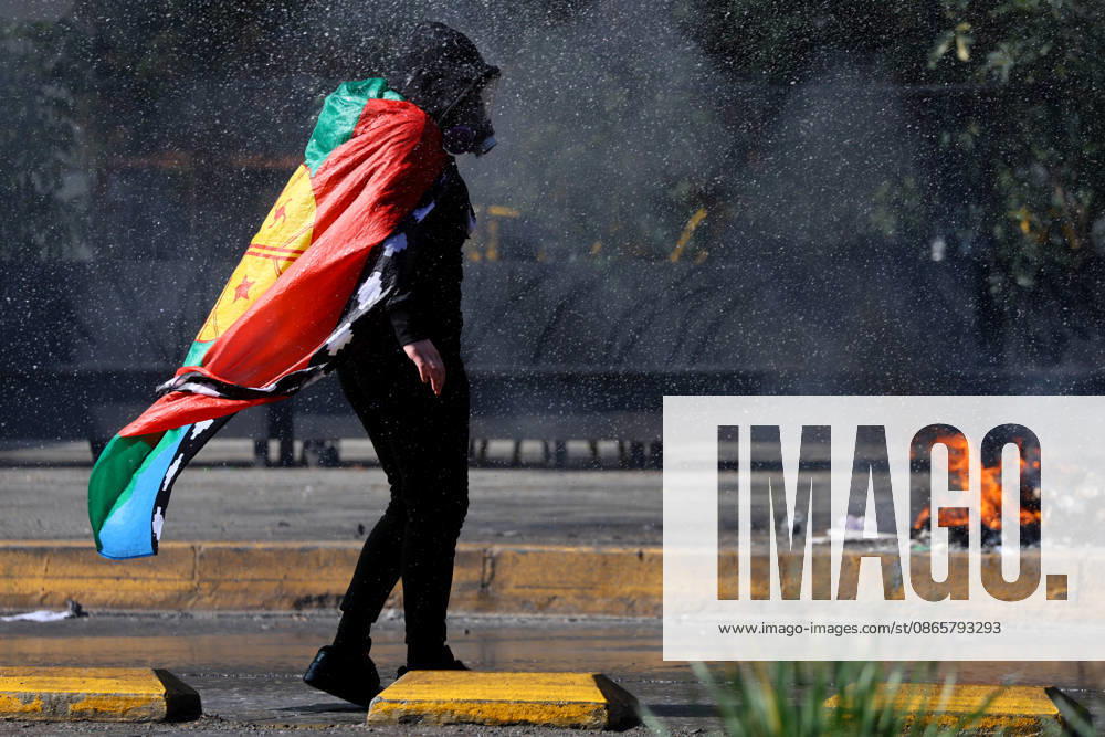 The so-called, Student Solidarity Network, which brings together college and high school students from Aces, is calling for a march under the slogan, Students, Defend Chile’s Future. Jonnathan Oyarzun Aton Chile, Santiago Chile Aton 1186709