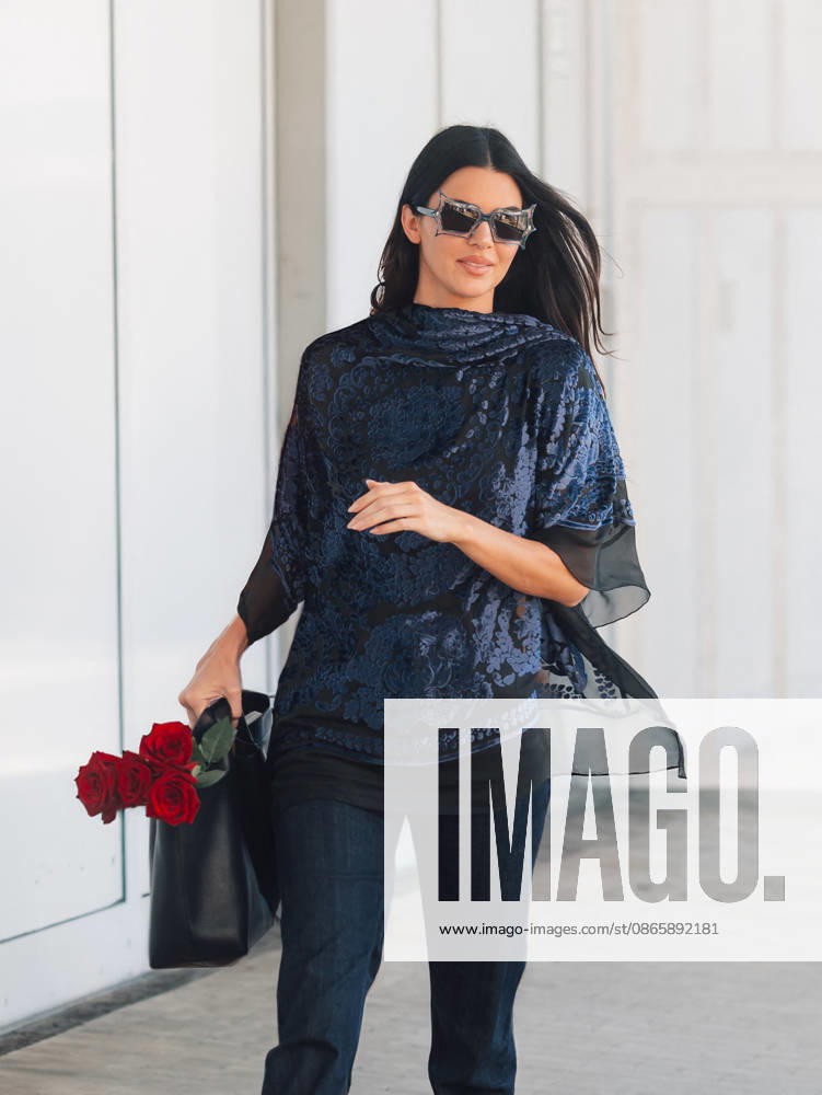 Kendall Jenner in a casual outfit at Marco Polo Airport as she leaves Venice after attending the 83rd Venice International Film Festival (Mostra), in Venice, Italy, on September 4, 2026. Tiziano Da Silva, Bestimage. Kendall Jenner was spotted in casual style as she departed Venice following her appearance at the 83rd Venice International Film Festival, in Venice, Italy, on September 4, 2026. Venice, Italy