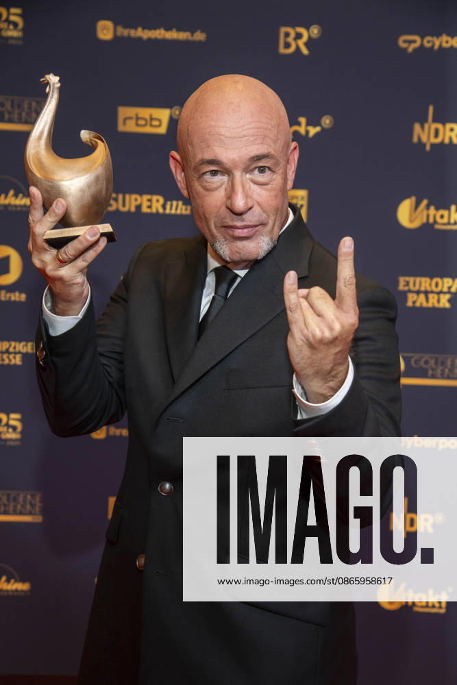 ABB GOLDEN HEN: Graf Unheilig, winner of the award, appeared on the red carpet with Henne at the 32nd Golden Hen Audience Award ceremony at the Neue Messe Leipzig on September 4, 2026, in Leipzig, Saxony, Germany