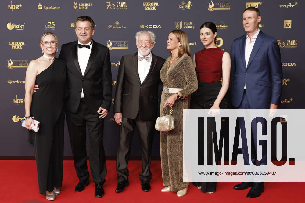 Kati Schulze, Sven Schulze, Dieter Hallervorden, Christiane Zander, and guests at the 32nd Golden Hen Awards ceremony in 2026 at the Leipzig Trade Fair, September 4, 2026 Foto:xR.xStoffelsx xFuturexImagex henne_6593