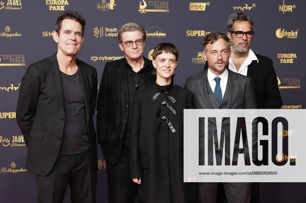 Tom Tykwer, Hendrik Handloegten, Liv Lisa Fries, Volker Bruch, and Achim von Borries at the 32nd Golden Hen Awards ceremony in 2026 at the Leipzig Trade Fair, September 4, 2026 Foto:xR.xStoffelsx xFuturexImagex henne_6601