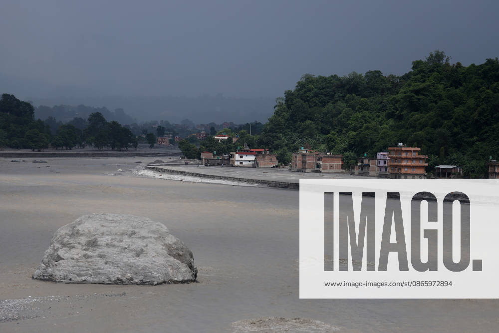 A large stone swept away by a flash flood is seen in the middle of the Trishuli River in Nuwakot, Nepal, on September 5, 2026. Nuwakot Nepal - ZUMAd164 20260905_zip_d164_003
