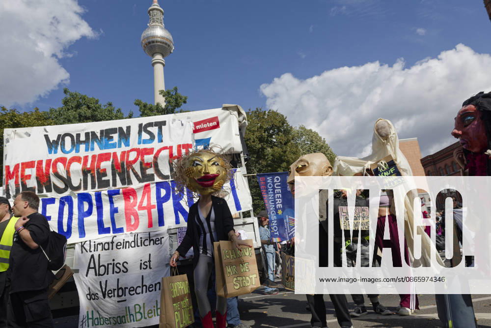 Demonstration Against High Rents in Berlin, September 5, 2026, Germany, Berlin: A demonstration organized by numerous organizations in downtown Berlin against high rents, rent gouging, and displacement, and in support of the expropriation and municipalization of large housing stocks