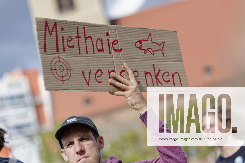 Demonstration Against High Rents in Berlin, September 5, 2026, Germany, Berlin: A demonstration organized by numerous organizations in downtown Berlin against high rents, rent gouging, and displacement, and in support of the expropriation and municipalization of large housing stocks