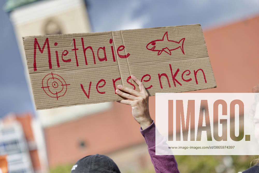 Demonstration Against High Rents in Berlin, September 5, 2026, Germany, Berlin: A demonstration organized by numerous organizations in downtown Berlin against high rents, rent gouging, and displacement, and in support of the expropriation and municipalization of large housing stocks