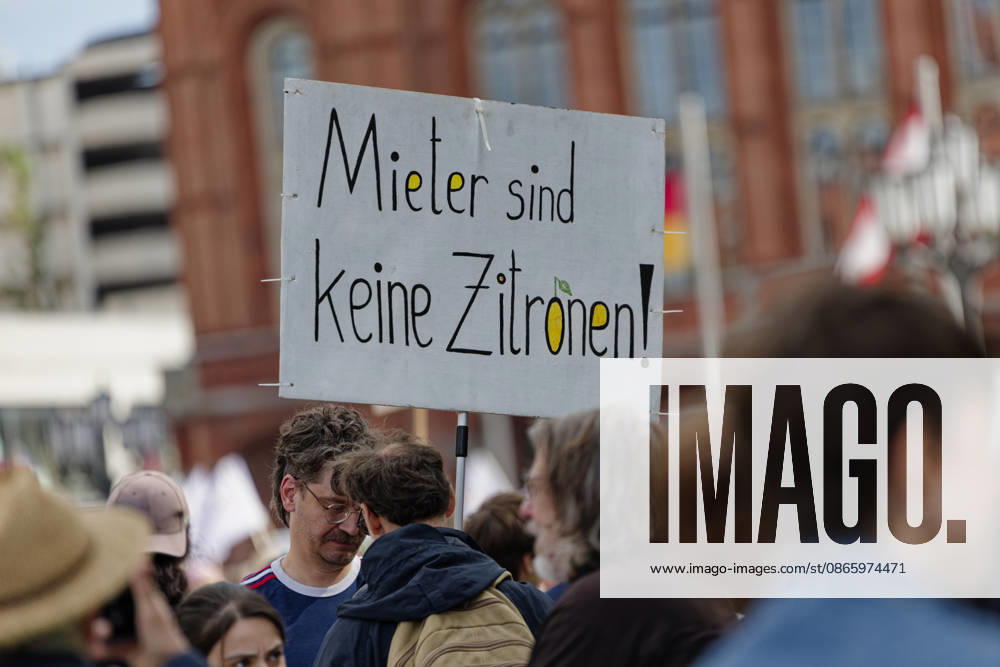 Demonstration Against High Rents in Berlin, September 5, 2026, Germany, Berlin: A demonstration organized by numerous organizations in downtown Berlin against high rents, rent gouging, and displacement, and in favor of the expropriation and municipalization of large housing stocks