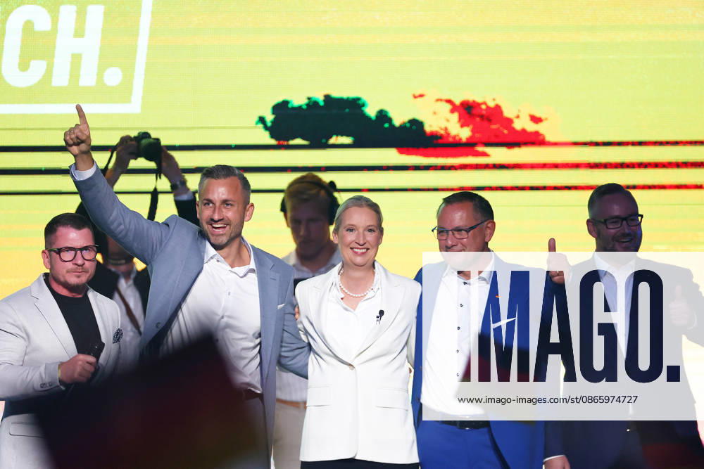 Ulrich Siegmund - Alice Weidel , AfD Wahlkampfabschluss in Magdeburg , Sachsen-Anhalt , Deutschland . September 05 , 2026 . Photo by: Davide Elias IPA Photo Pressefoto DENL