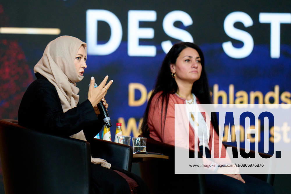 Lamya Kaddor, a member of the Bundestag from Alliance 90 The Greens, and journalist and blogger Khola Maryam Hübsch are participating in a panel discussion during the annual gathering of the Ahmadiyya Muslim Jamaat, which brings together more than 45,000 Musli 20260905FREY012