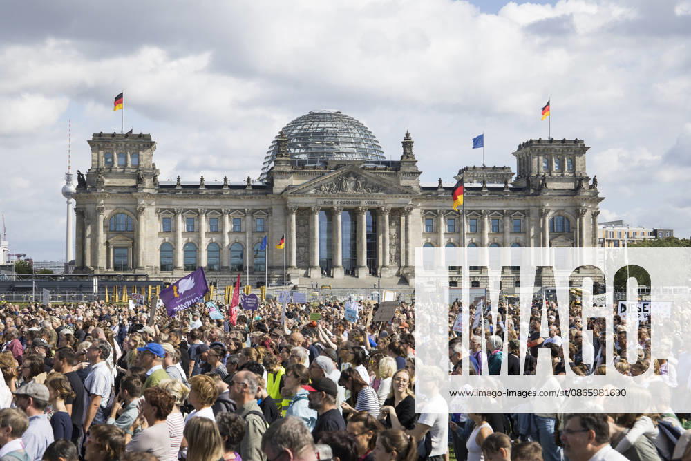 Health Care, Not Austerity Rally in Front of the Reichstag Building, Berlin, September 5, 2026: Participants in the Health, Not Austerity Madness demonstration against budget cuts in the healthcare system at Platz der Republik, between the Federal Chancellery and the Reichst