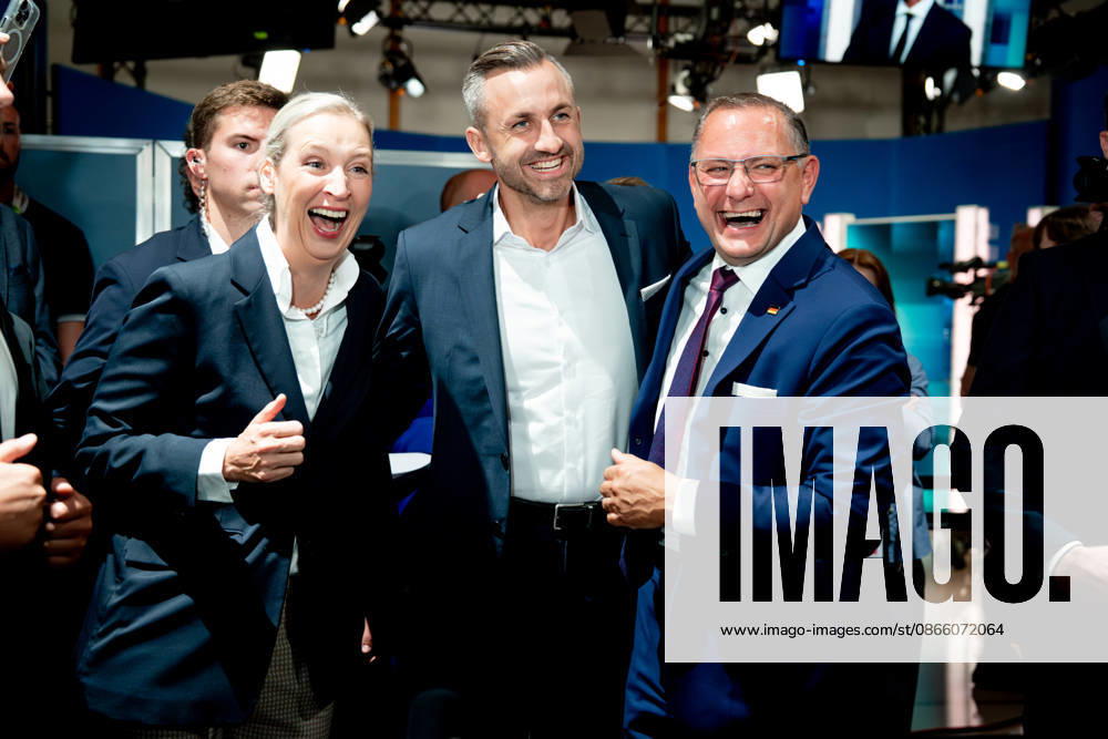 Election in Saxony-Anhalt: Alice Weidel, chairwoman of the AfD, together with Ulrich Siegmund of Alternative for Germany (AfD) and Tino Chrupalla, chairman of the AfD, in front of the TV at 6 p.m. They watch the projections together and cheer at the results in their favor in the state election in Saxony-Anhalt in Magdeburg, Magdeburg, September 6,