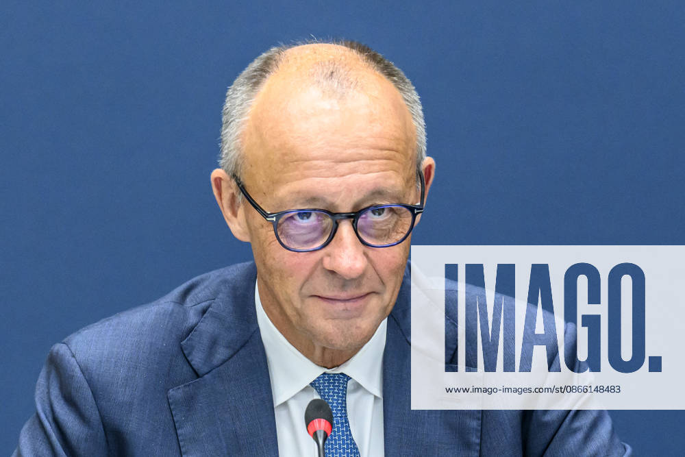 Pictured, from left: Friedrich Merz, Chancellor of the Federal Republic of Germany, GER, Berlin, Federal Executive Committee meeting, opening shots, September 7, 2026,
