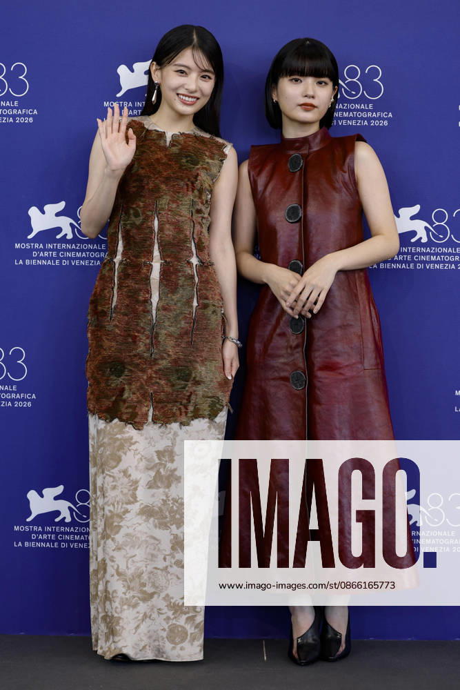 Japanese actor Natsuki Deguchi (L) and Aju Makita pose for the photocall of the ˜Look Back at the 83rd annual Venice International Film Festival, in Venice, Italy, 07 September 2026. The movie is presented in official competition Venezia83 at the festival running from 02 to 12 September 2026. ANSA FABIO FRUSTACI. Venice ITALY - ZUMAa110 20260907_zaf_a110_022