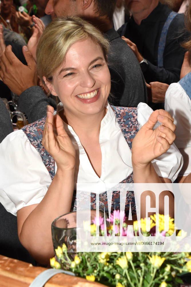 Katharina Schulze, Chair of the Bavarian Greens’ parliamentary caucus in the State Parliament, Abendsberg, September 7, 2026. Political morning beer gathering at the Gillamoos in the Bündnis 90 Die Grünen wine tent. Photo: Abendsberg