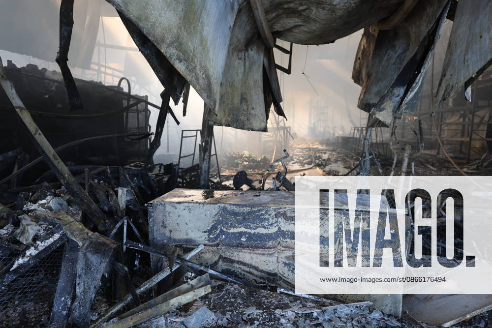 RUSSIA, MARIUPOL - SEPTEMBER 7, 2026: A view of the Galaktika shopping centre damaged in a Ukrainain drone attack Mariupol Russia - ZUMAt113 20260907_zaa_t113_188
