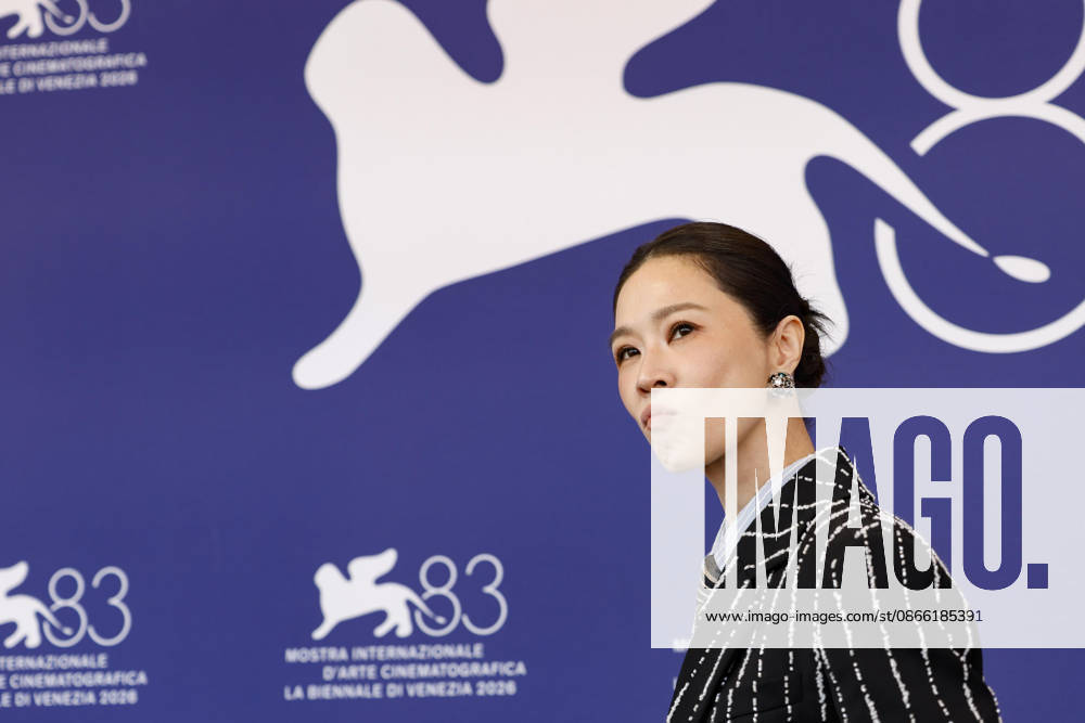 Taiwanese actress Hsieh Ying-xuan poses for the photocall of the ˜Arrested Memory at the 83rd annual Venice International Film Festival, in Venice, Italy, 07 September 2026. The movie is presented out of competition at the festival running from 02 to 12 September 2026. ANSA FABIO FRUSTACI. Venice ITALY - ZUMAa110 20260907_zaf_a110_056
